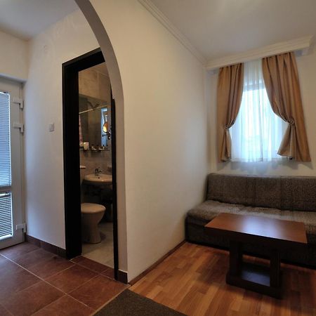Vila Duric - Ex Hotel Duric Petrovac Szoba fotó