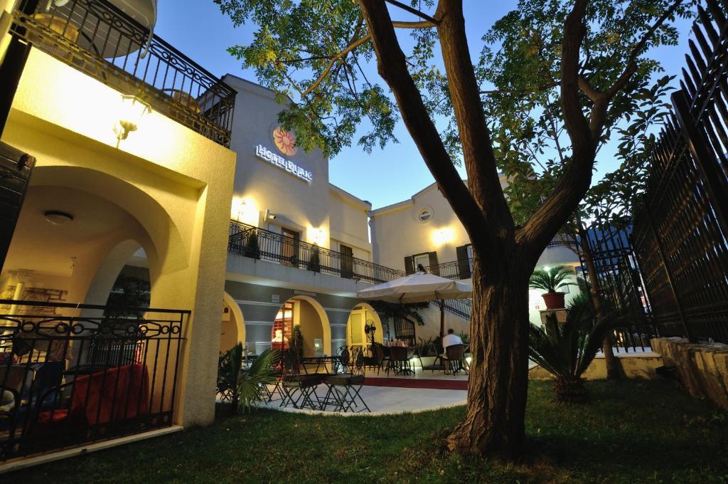 Vila Duric - Ex Hotel Duric Petrovac Kültér fotó
