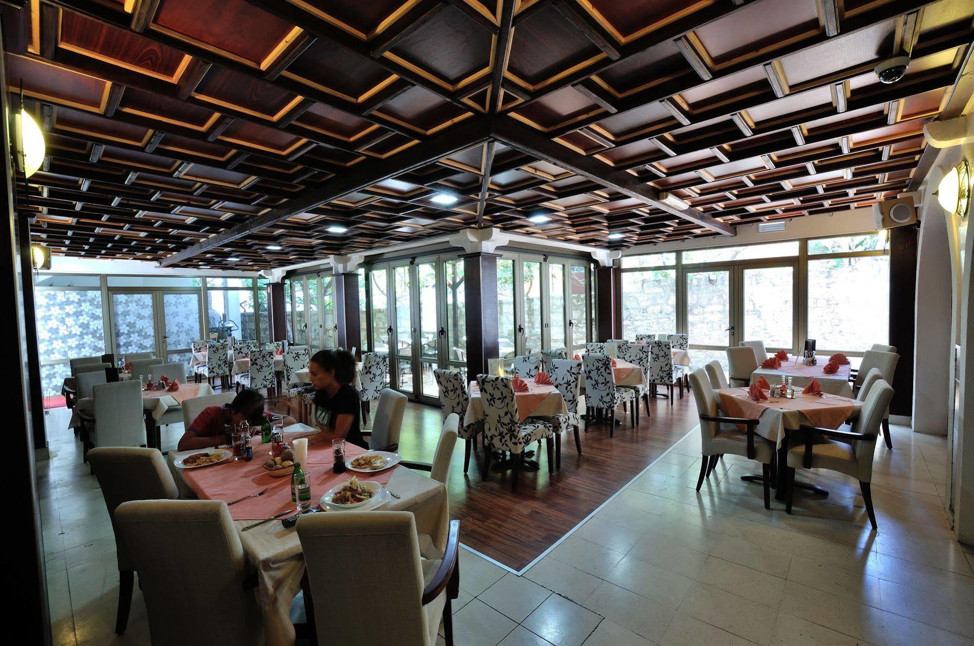 Vila Duric - Ex Hotel Duric Petrovac Kültér fotó