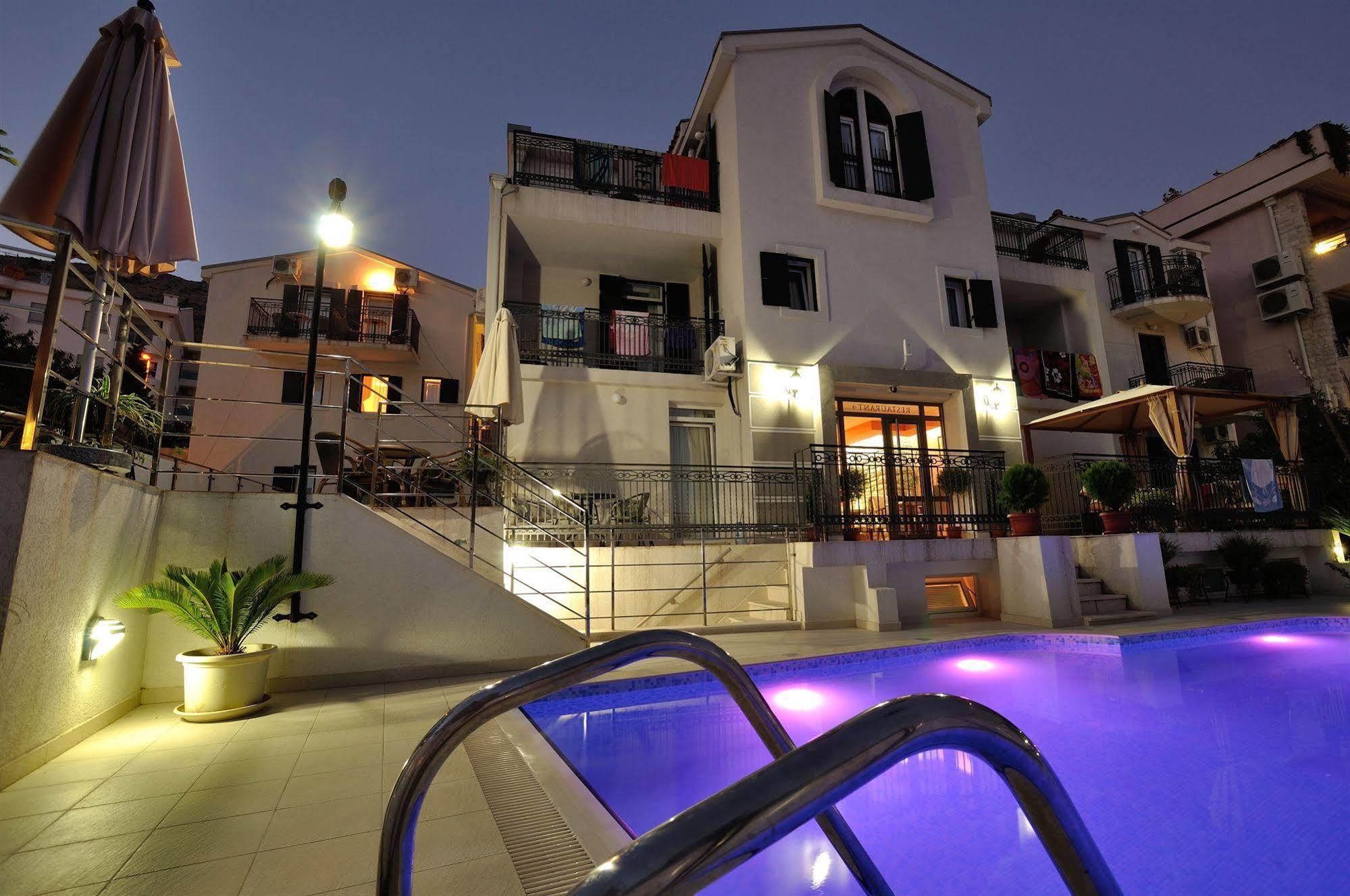 Vila Duric - Ex Hotel Duric Petrovac Kültér fotó